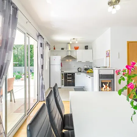 3 Bedroom Gorgeous In * Labin (Istria)