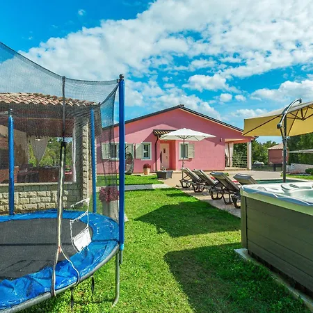 3 Bedroom Gorgeous In * Labin (Istria)