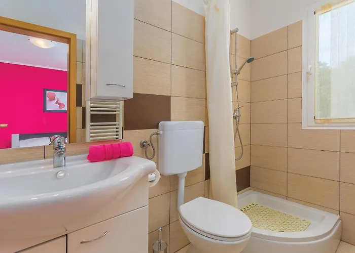 3 Bedroom Gorgeous In Сasa de vacaciones *