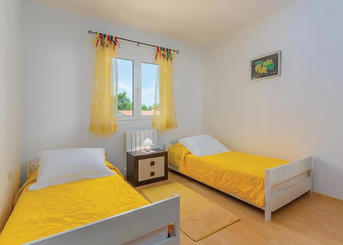 3 Bedroom Gorgeous In Labin (Istria)