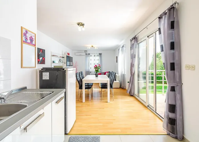 Сasa de vacaciones 3 Bedroom Gorgeous In Labin (Istria)